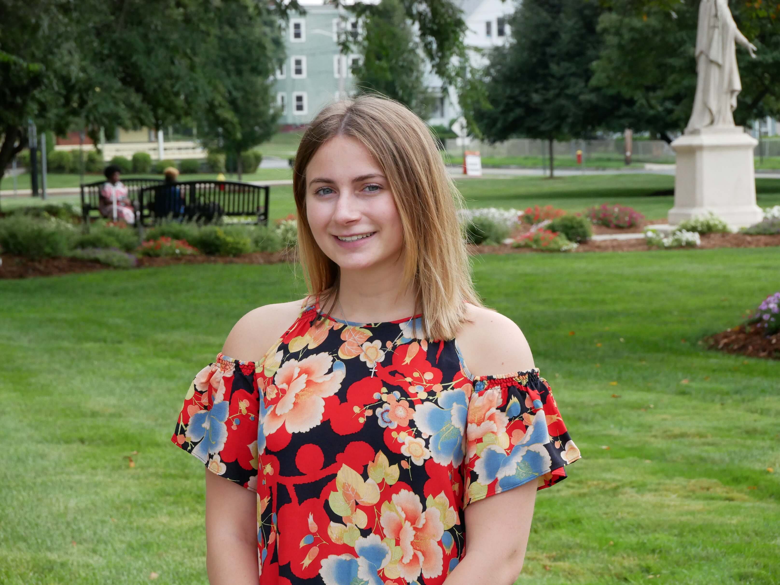 Photo of marketing and healthcare management major Cassie Sarno '19, MBA '20