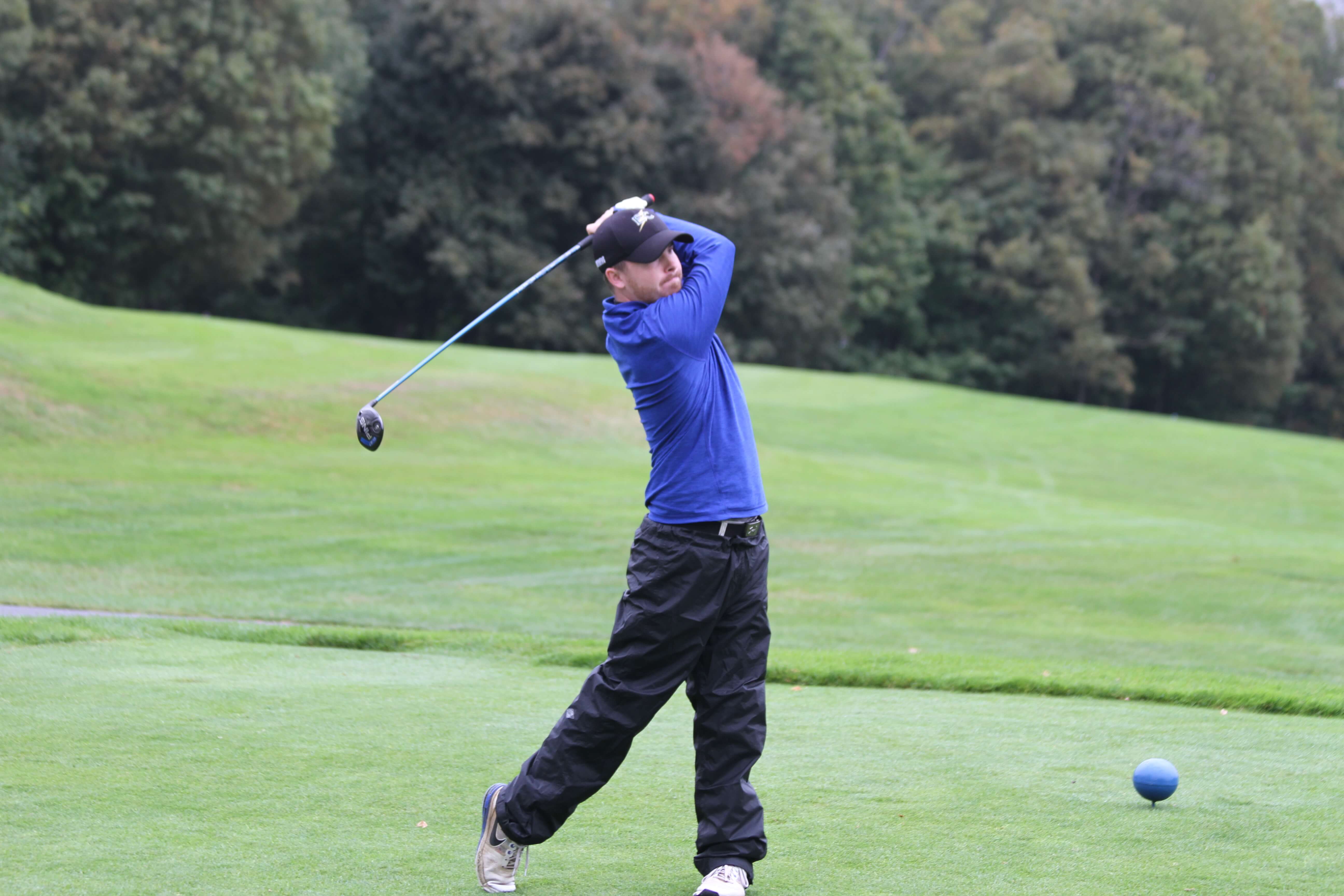 Photo of Chris Soderberg '19 competing for the men's golf team