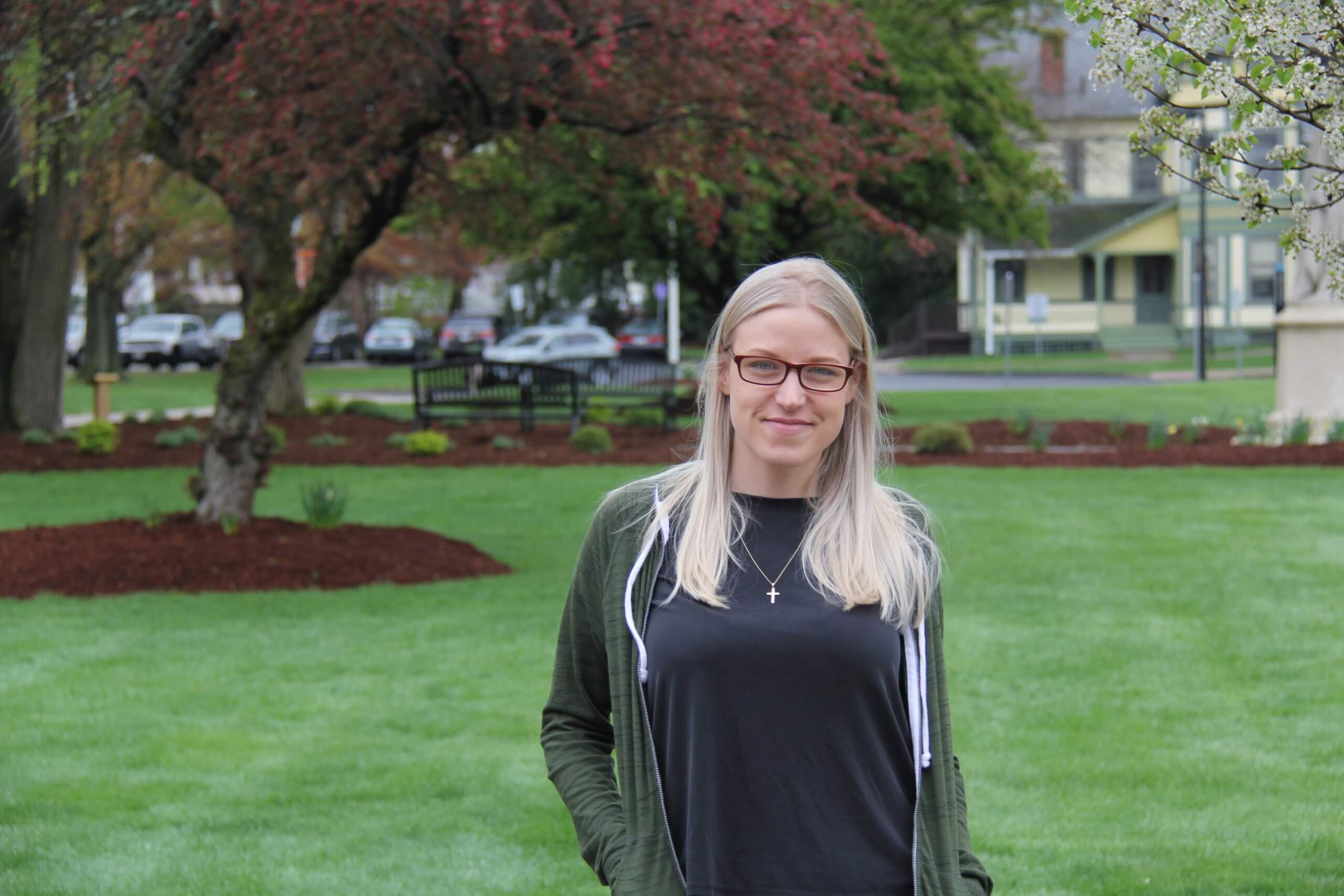 Photo of Laura Greenough '19, a social work major