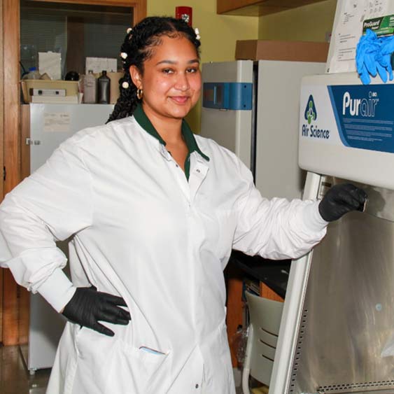 Photo of Arianna Ketchakeu, biology student at Elms College