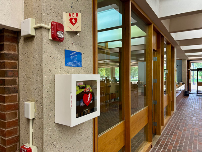 Photo of an AED